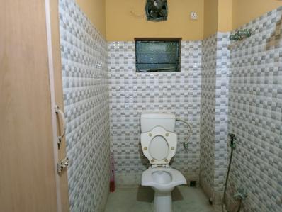 Image of 800 Sq.ft 2 BHK Builder Floor for rent in Belghoria, Kolkata for Rs. 13000