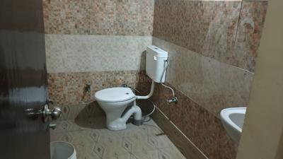 Bathroom Image of 1750 Sq.ft 3 BHK Independent House for rent in Vasundhara Ghaziabad for Rs. 25000