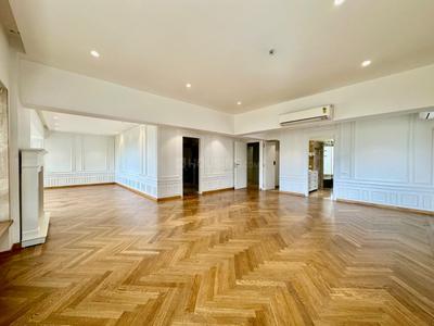 Image of 6000 Sq.ft 4 BHK Duplex for sale in Juhu, Mumbai for Rs. 420000000