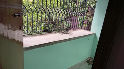 Balcony Image of 660 Sq.ft 2 BHK Builder Floor for sale in Tollygunge Kolkata for Rs. 2000000