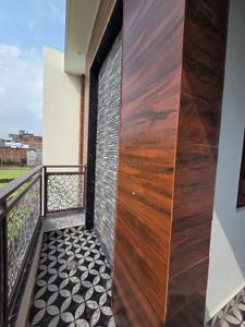 Balcony Image of 2200 Sq.ft 4 BHK Independent House for sale in Chitaipur Varanasi for Rs. 21000000
