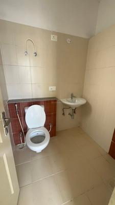 Image of 1600 Sq.ft 3.5 BHK Apartment / Flat for rent in Stellar Jeevan, Noida Extension, Greater Noida for Rs. 25000