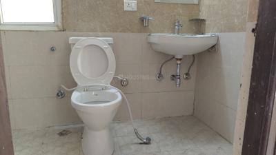 Image of 945 Sq.ft 2.5 BHK Apartment / Flat for rent in NBCC Golf Homes, Noida Extension, Greater Noida for Rs. 18000