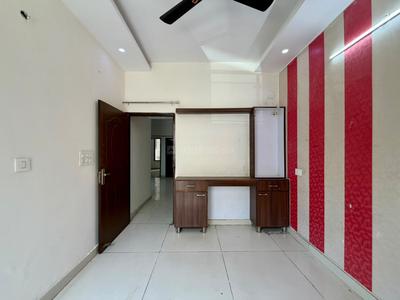 Kitchen Image of 1350 Sq.ft 3 BHK Apartment / Flat for sale in Kishanpura Zirakpur for Rs. 5699999