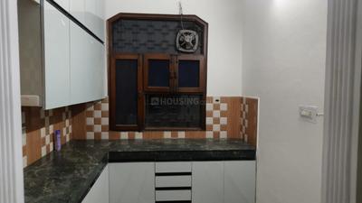 Kitchen Image of 750 Sq.ft 1 BHK Builder Floor for rent in Palam Vihar Gurgaon for Rs. 18000