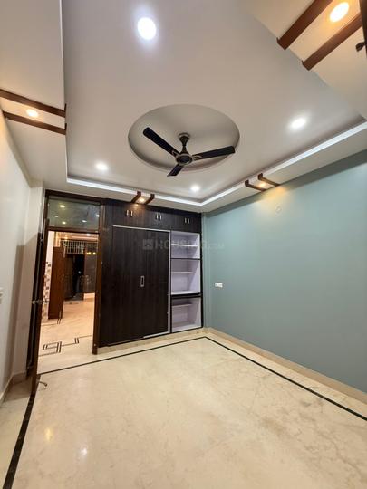 Basai, Sector 70 Bedroom 1