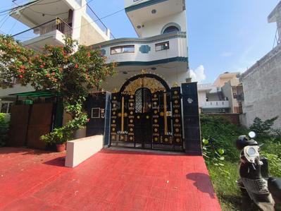 5 BHK Independent House