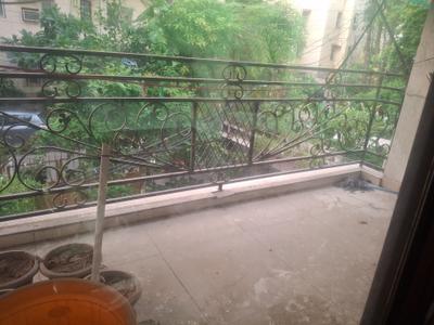 Balcony Image of 1400 Sq.ft 2.5 BHK Apartment / Flat for rent in Arun Vihar, Sector 37 Noida for Rs. 43000