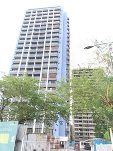 Image of 880 Sq.ft 2 BHK Apartment / Flat for sale in Kumar 47 East, Mundhwa, Pune for Rs. 11500000