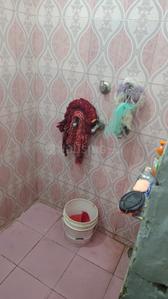 Bathroom Image of 250 Sq.ft 1 BHK Independent House for rent in Rajajipuram Lucknow for Rs. 8000
