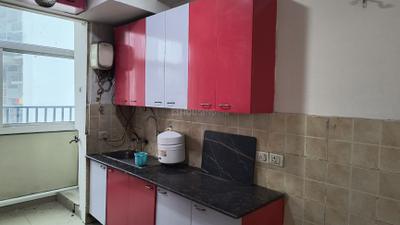 Kitchen Image of 1349 Sq.ft 3 BHK Apartment / Flat for rent in Gardenia Glory, Sector 46 Noida for Rs. 47000