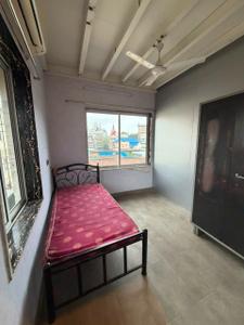 Bedroom Image of 650 Sq.ft 2 BHK Apartment / Flat for rent in Colaba Mumbai for Rs. 75000