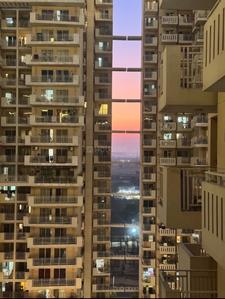 Image of 1600 Sq.ft 3 BHK Apartment / Flat for sale in M3M Marina, Sector 68, Gurgaon for Rs. 17000000