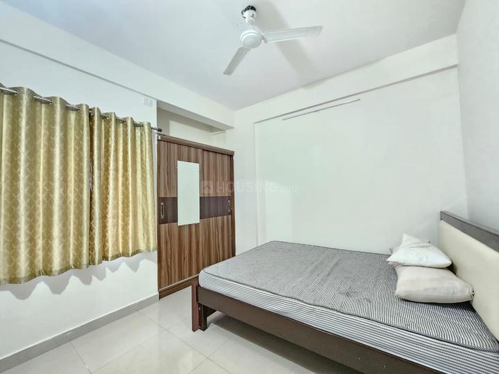 Home track Bedroom 1