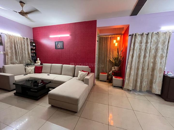 Aparna Kanopy Tulip Main Image 1