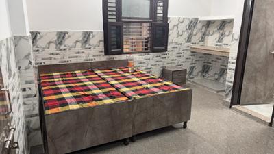 Bedroom Image of 380 Sq.ft 1 RK Apartment / Flat for rent in Sector 44 Noida for Rs. 9999