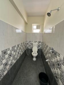 Bathroom Image of 1050 Sq.ft 2 BHK Apartment / Flat for rent in Kurmannapalem Visakhapatnam for Rs. 11500