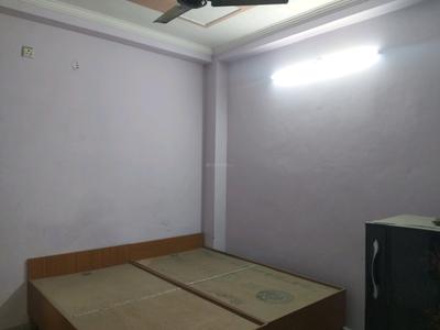 Bedroom Image of 450 Sq.ft 2 BHK Builder Floor for sale in New Ashok Nagar New Delhi for Rs. 3600000