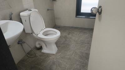 Bathroom Image of 580 Sq.ft 1 BHK Apartment / Flat for sale in Vascon Citron, Wagholi Pune for Rs. 3700000
