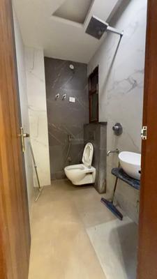 Image of 1000 Sq.ft 3 BHK Builder Floor for rent in Razapur Khurd, New Delhi for Rs. 18500