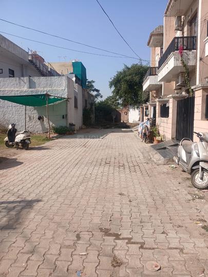 G T B Nagar Main Image 1