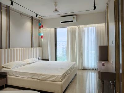 Bedroom Image of 2450 Sq.ft 4 BHK Apartment / Flat for sale in Arham Satyam Valencia, Kharghar Navi Mumbai for Rs. 53000000