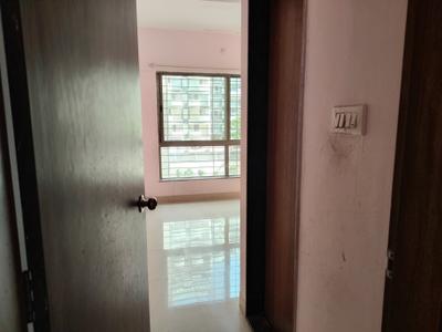 2 BHK Unfurnished Flat