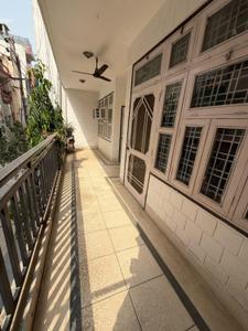 Balcony Image of 1550 Sq.ft 3 BHK Builder Floor for rent in Sector 17 Gurgaon for Rs. 48000