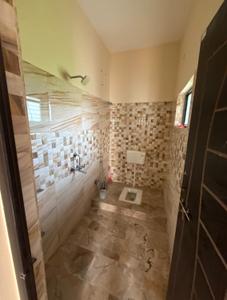 Bathroom Image of 1150 Sq.ft 2 BHK Builder Floor for rent in Civil Lines Raipur for Rs. 16000