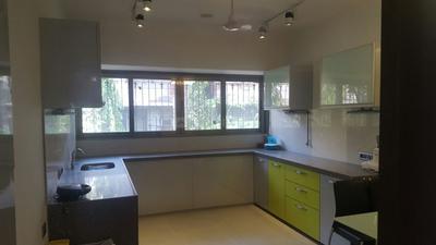 Kitchen Image of 1100 Sq.ft 3 BHK Apartment / Flat for rent in Vile Parle East Mumbai for Rs. 135000