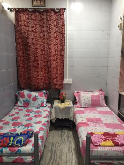 Bedroom Image of Pg For Female  in Marine Lines, Mumbai