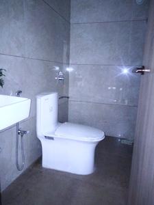 Common Bathroom Image of 1100 Sq.ft 2 BHK Apartment / Flat for sale in Niharika Absolute, Taloja Navi Mumbai for Rs. 10500000