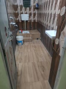 Bathroom Image of 1200 Sq.ft 2 BHK Builder Floor for rent in Pandey Muhalla Dhanbad for Rs. 7500