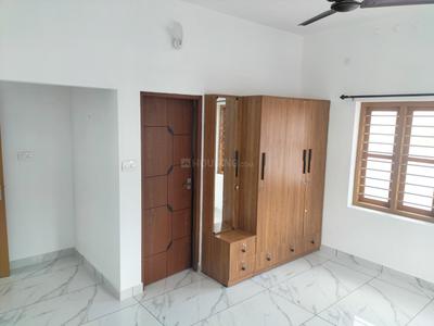 Bedroom Image of 2512 Sq.ft 6 BHK Independent House for rent in Thrippunithura Kochi for Rs. 52000