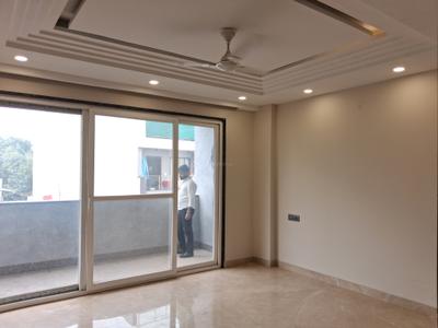 Bedroom Image of 1980 Sq.ft 3 BHK Builder Floor for sale in Mansarover Garden New Delhi for Rs. 35000000