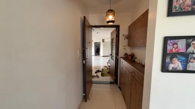 Passage Image of 1040 Sq.ft 2 BHK Apartment / Flat for sale in Rosa Bella, Hiranandani Estate Thane for Rs. 15500000