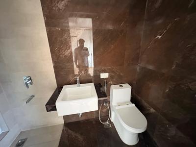 One Indiabulls Bathroom 2
