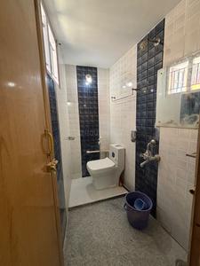 Bathroom Image of 1000 Sq.ft 2 BHK Apartment / Flat for rent in Ejipura Bengaluru for Rs. 35000