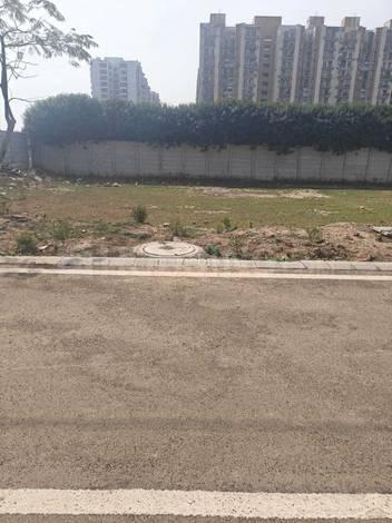 Sector 80 huda plot Main Image 1