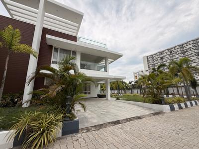 Building Image of 5900 Sq.ft 4 BHK Independent House for sale in Kanathur Reddikuppam Chennai for Rs. 75000000