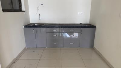 Kitchen Image of 650 Sq.ft 1 BHK Apartment / Flat for rent in Paranjape Blueridge The Groves, Hinjawadi Pune for Rs. 23999