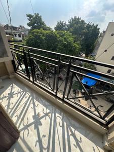 Balcony Image of 569 Sq.ft 1 BHK Builder Floor for rent in Patel Nagar New Delhi for Rs. 18000