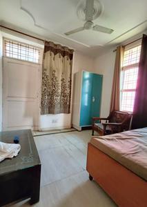 Bedroom Image of 1100 Sq.ft 2 BHK Builder Floor for rent in HUDA Plot Sector 40, Sector 40 Gurgaon for Rs. 36000