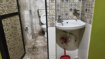 Bathroom Image of 510 Sq.ft 1 BHK Apartment / Flat for sale in Borivali West Mumbai for Rs. 11000000