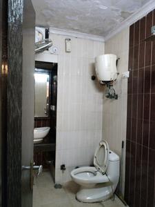 Common Bathroom Image of 1600 Sq.ft 3 BHK Apartment / Flat for sale in Gayatri Apartments, Sector 10 Dwarka New Delhi for Rs. 35000000