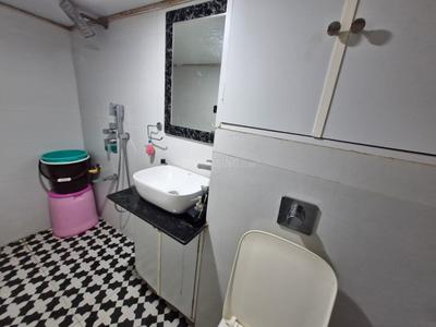 Bathroom Image of 1150 Sq.ft 3 BHK Apartment / Flat for rent in Neelkanth Valley, Ghatkopar East Mumbai for Rs. 124000