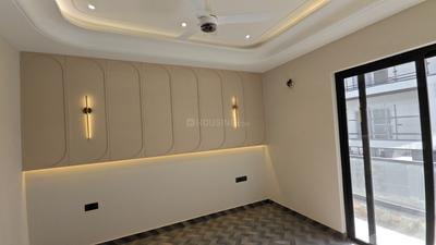 Bedroom Image of 2500 Sq.ft 4 BHK Independent House for sale in Anantraj Estate Luxury Floors, Sector 63 Gurgaon for Rs. 22000000
