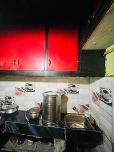 Kitchen Image of 1200 Sq.ft 4.5 BHK Independent House for rent in Kampoo Gwalior for Rs. 20000