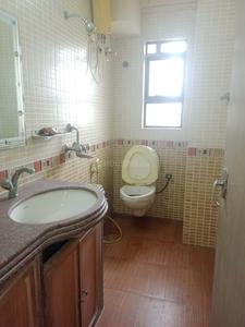 Bathroom Image of 1531 Sq.ft 3 BHK Apartment / Flat for sale in Tollygunge Kolkata for Rs. 12500000