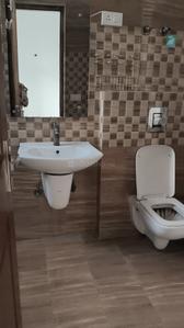 Image of 2450 Sq.ft 4 BHK Apartment / Flat for rent in Sector 45, Noida for Rs. 60000